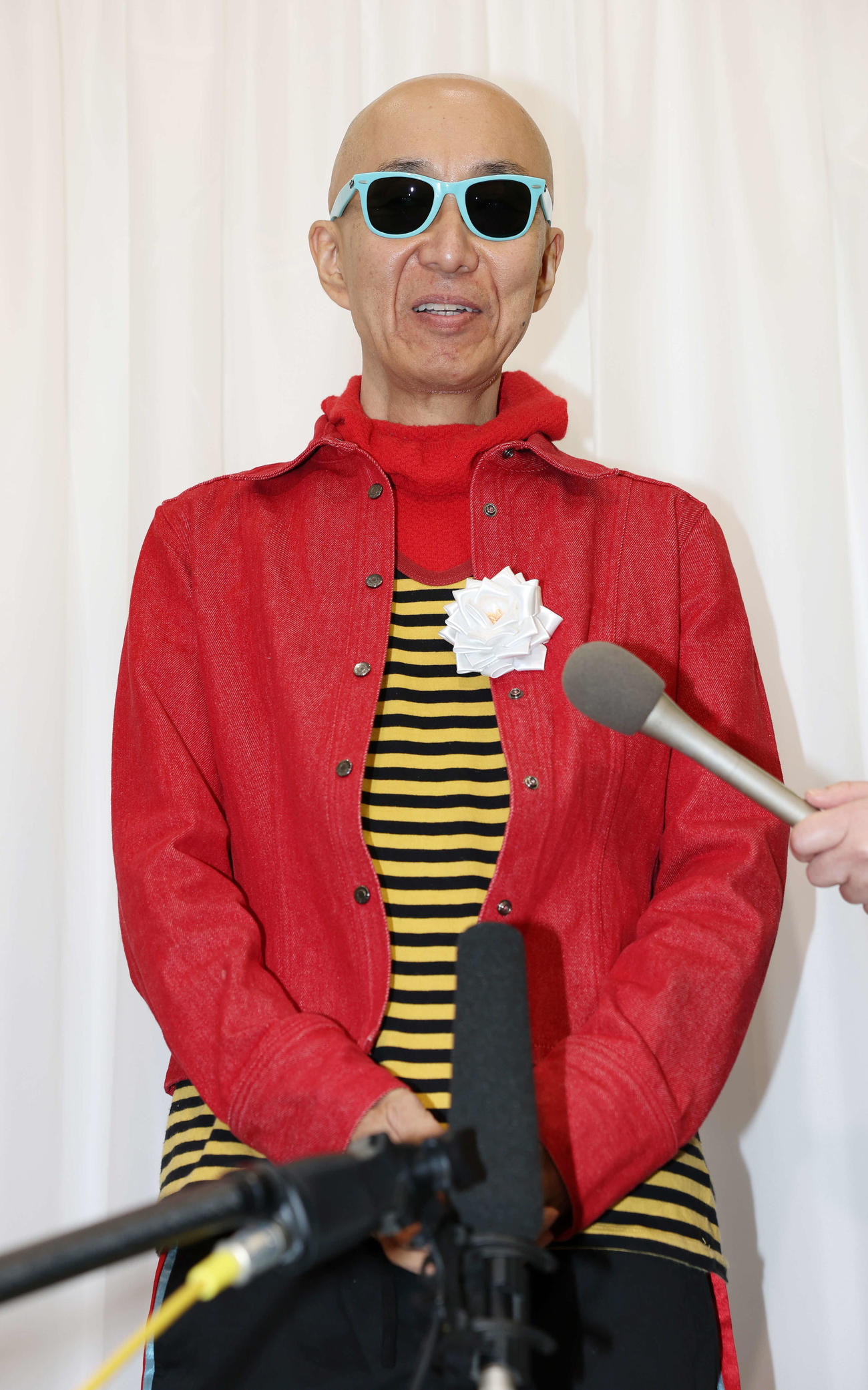 電撃ネットワークの南部虎弾さんとの思い出を語るサンプラザ中野くん（撮影・宮地輝）