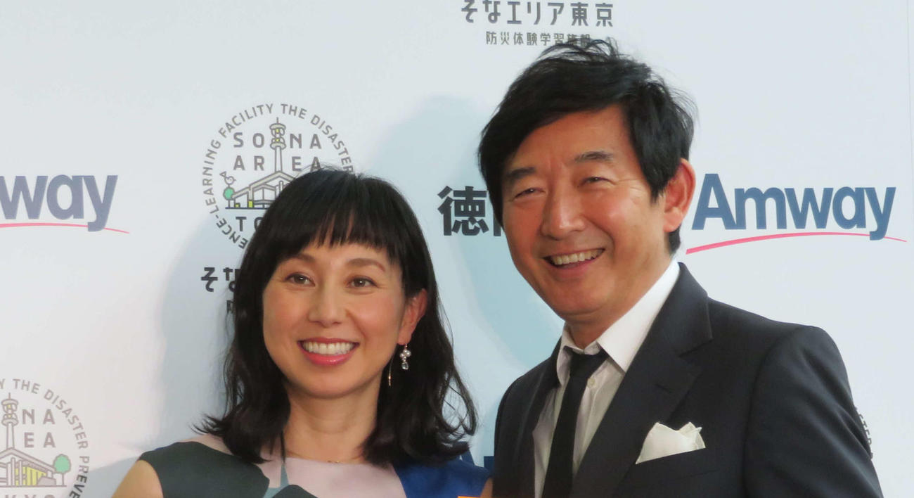 石田純一（右）、東尾理子夫妻（2018年3月撮影）