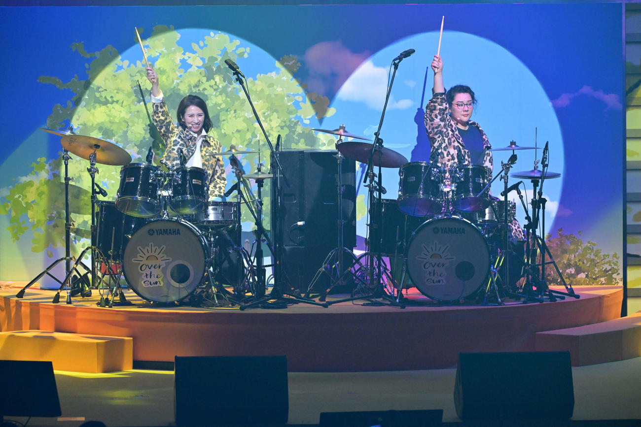 「ジェーン・スーと堀井美香の『OVER THE SUN』」番組イベント「幸せの黄色い私たち」（C）TBSラジオ