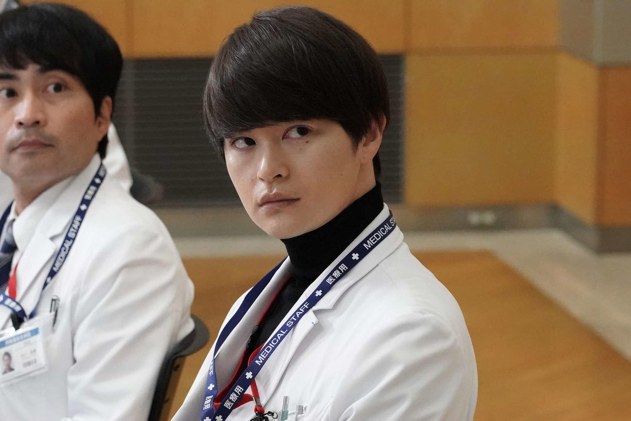フジテレビ系「院内警察」に出演する瀬戸康史(C)フジテレビ