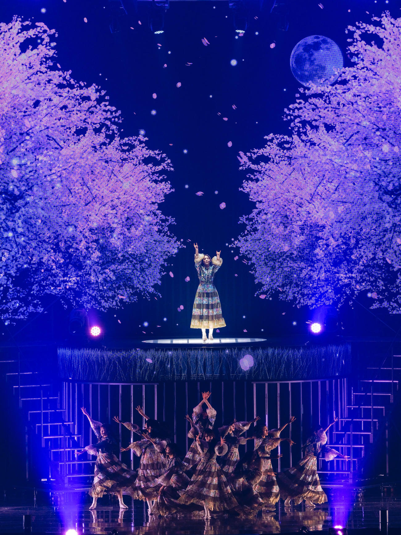 小林由依卒業コンサートでパフォーマンスする櫻坂46