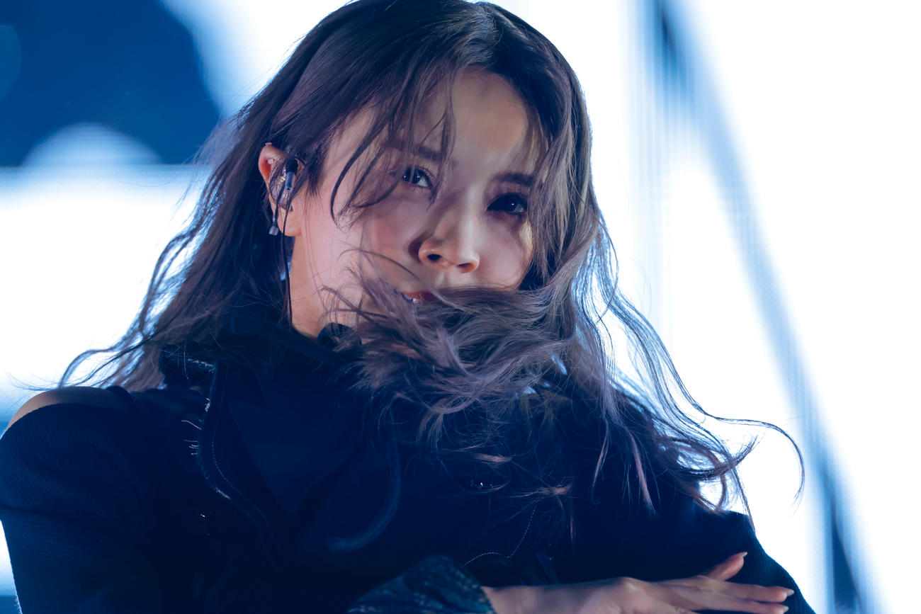 卒業コンサートでパフォーマンスする櫻坂46小林由依