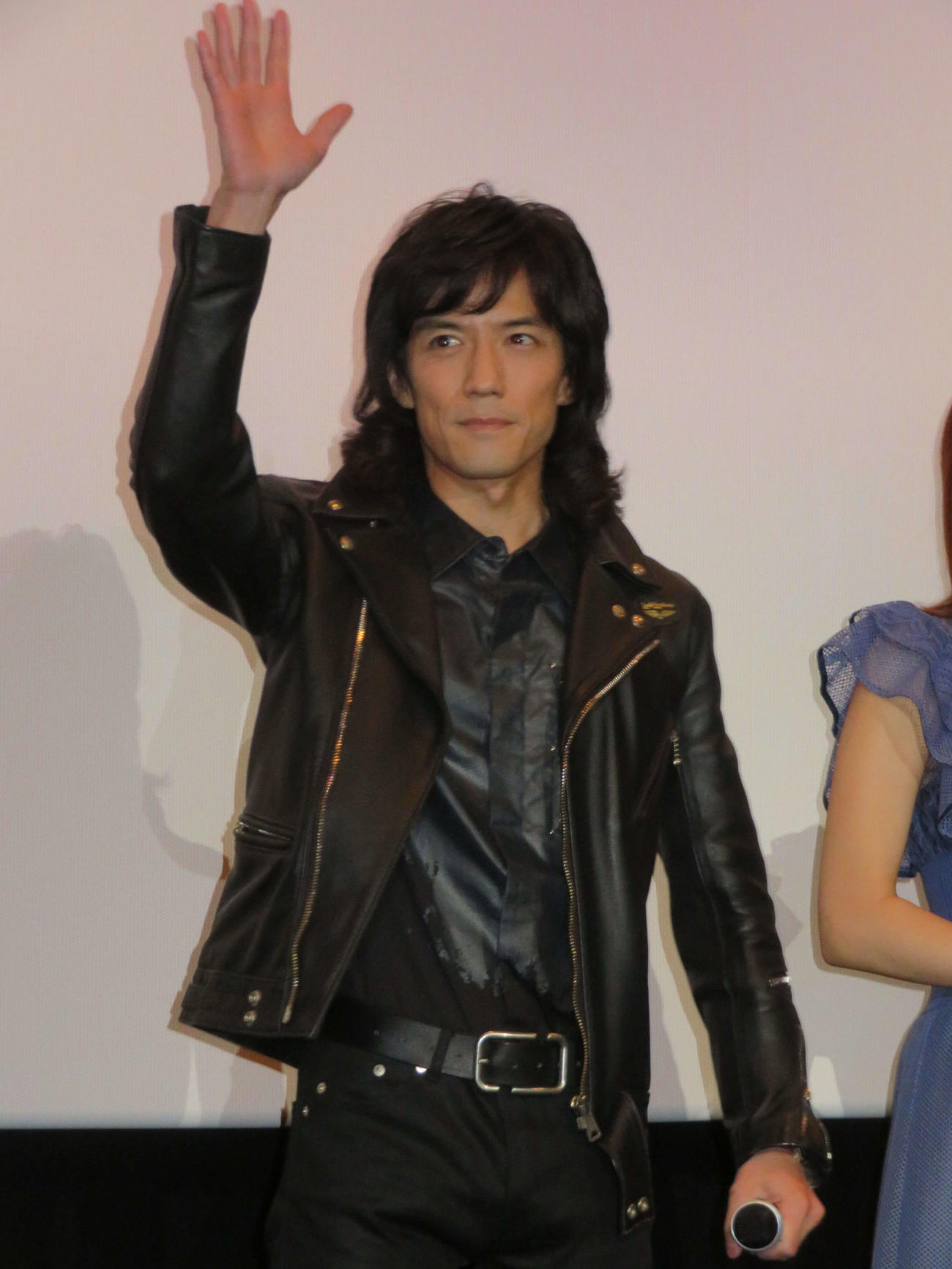 映画「仮面ライダー555 20th　パラダイス・リゲインド」初日舞台あいさつに登壇した半田健人（撮影・村上幸将）