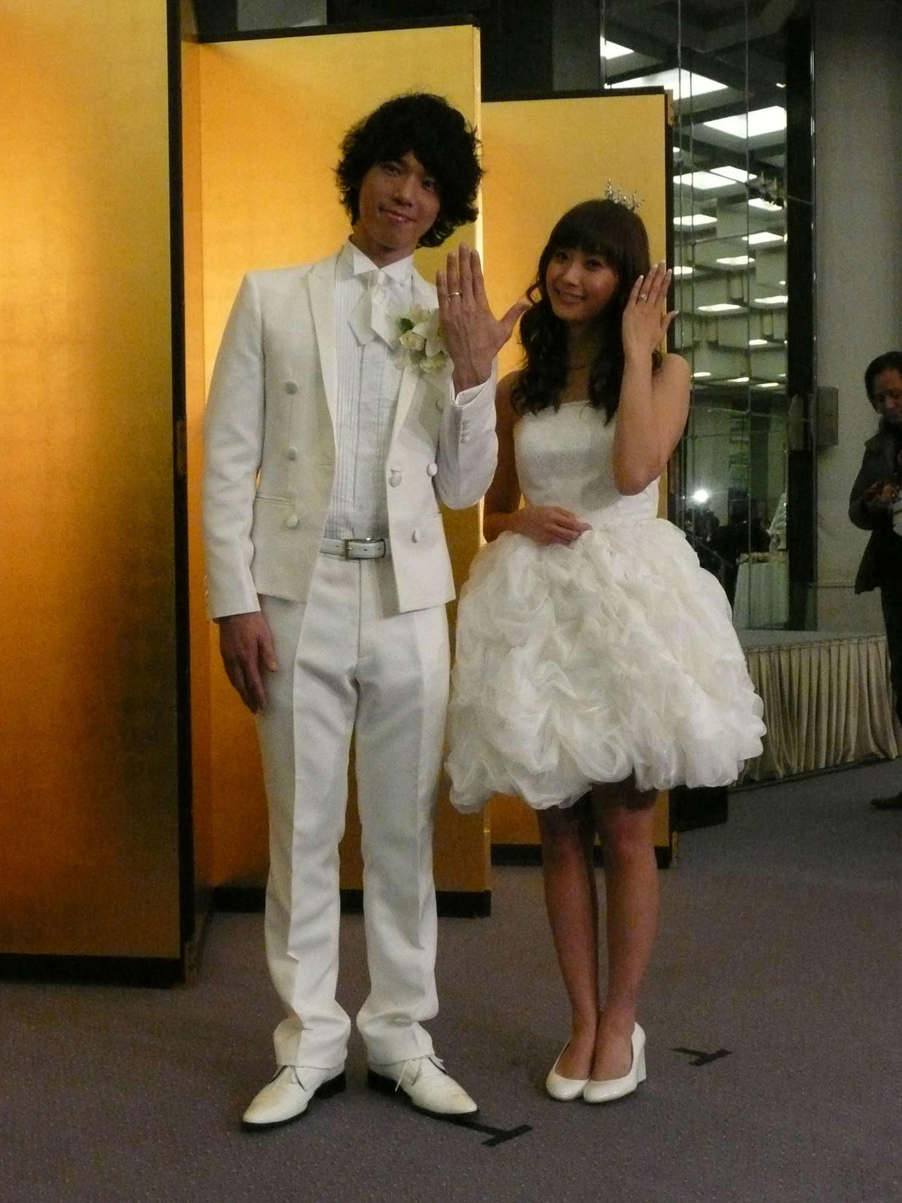 結婚披露パーティーを行った庄司智春と藤本美貴（2009年11月撮影）