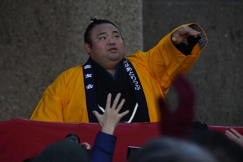東京・霊友会釈迦(しゃか)殿での節分会に参加した大関貴景勝(撮影・平山連)