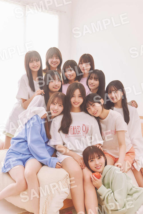 乃木坂46・5期生写真集「あの頃、乃木坂にいた」特典の中西アルノ