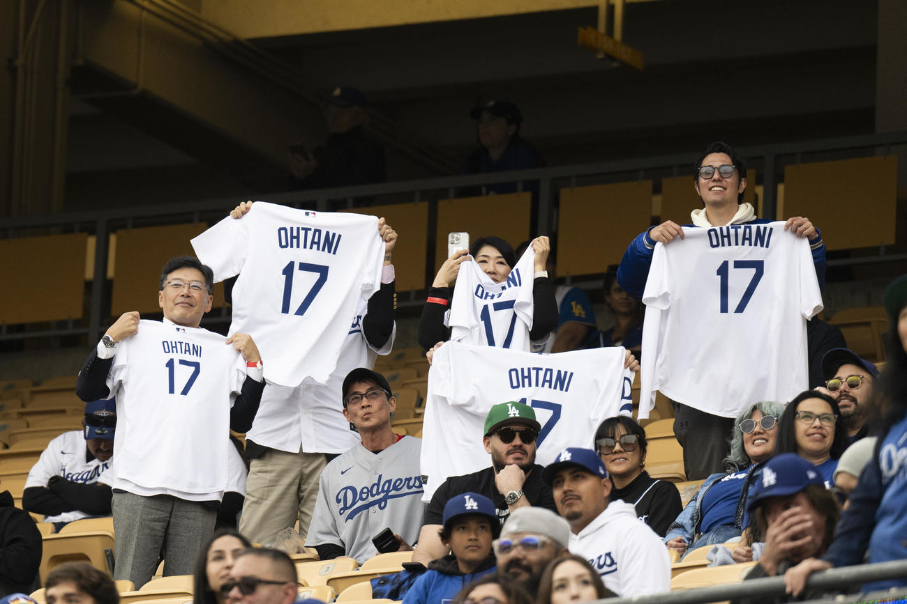 「ドジャー・フェスト」に参加した大谷翔平ファン（AP）