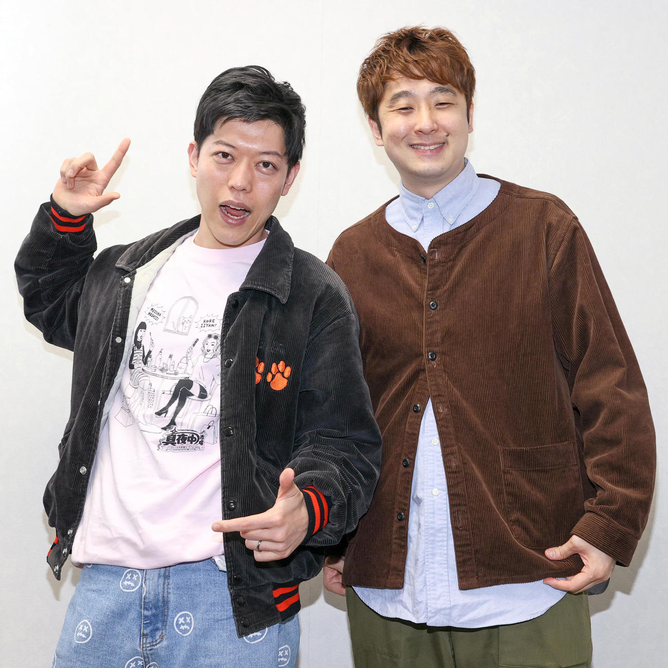 滝音のさすけ（左）と秋定遼太郎（2023年3月撮影）