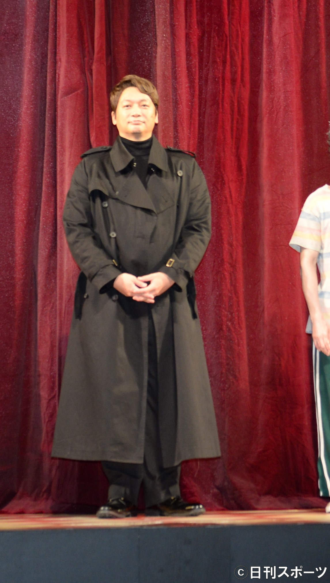 舞台「テラヤマキャバレー」の舞台あいさつを行った香取慎吾