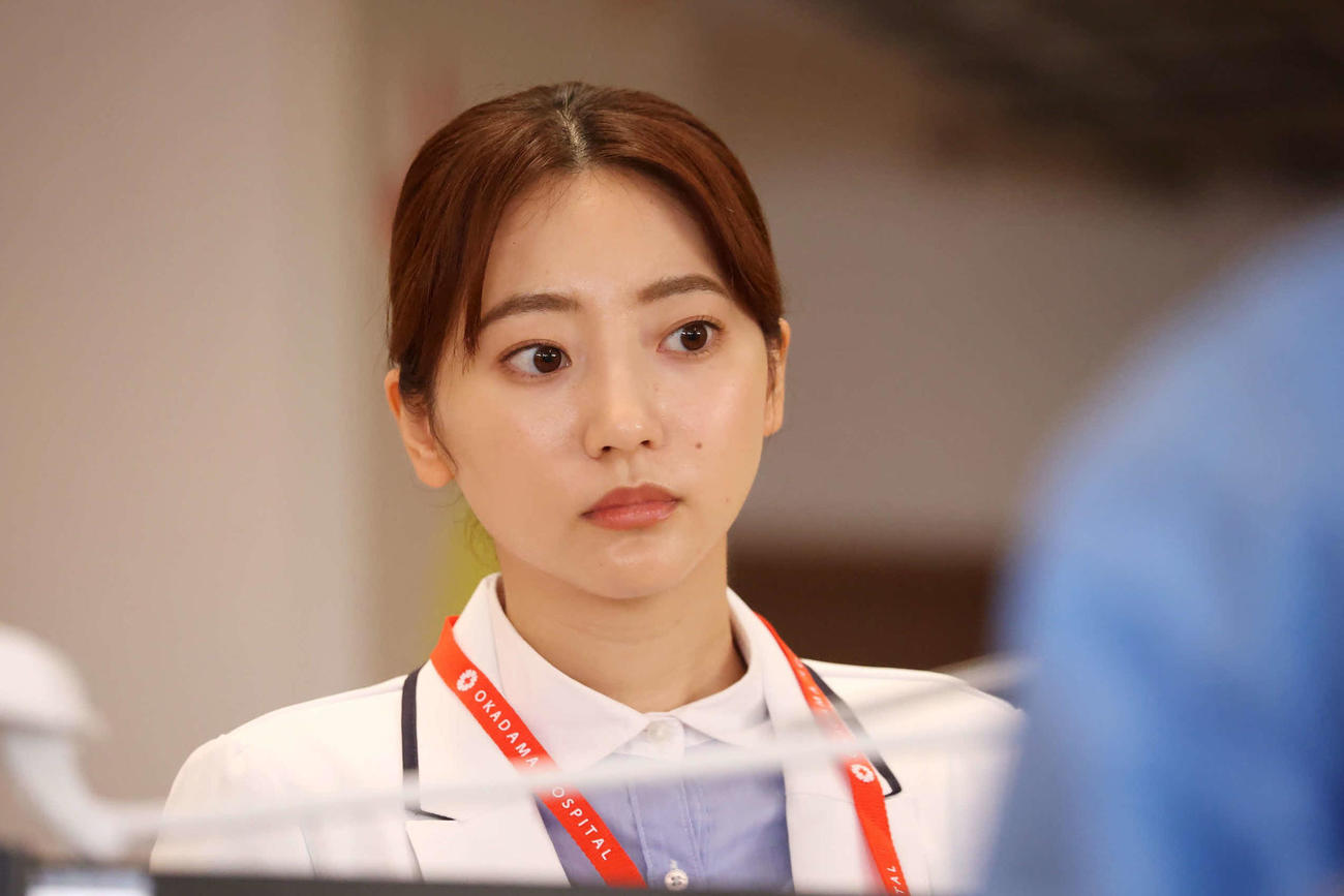 フジテレビ系「PICU小児集中治療室スペシャル2024」に出演する武田玲奈(C)フジテレビ