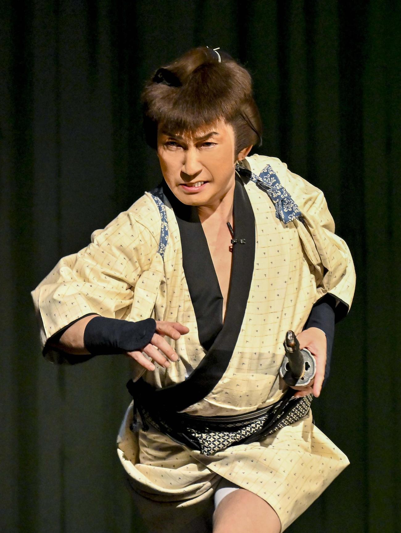 芝居では股旅物名作に臨んだ福田こうへい（提供写真＝撮影：河上良）