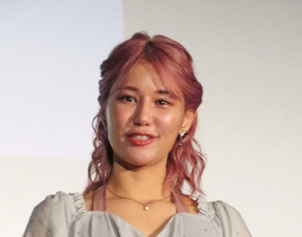 鈴木まりや（2022年撮影）