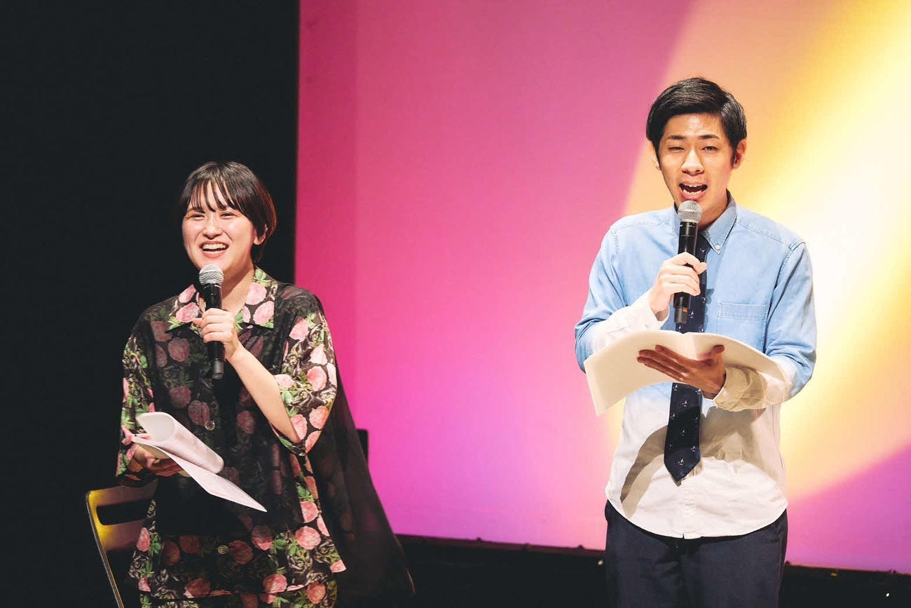 企画トークライブ「ニシダガチ恋プロジェクト　ファイナル」に出演したラランドのサーヤ（左）とゲストMCのトンツカタンの森本晋太郎
