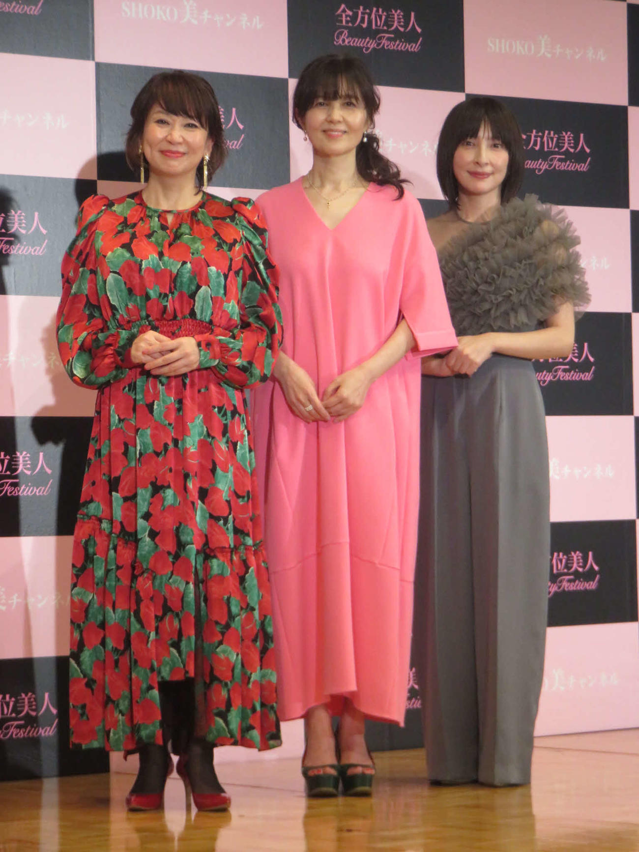 「全方位美人　Beauty Festival 2024」でトークショーを行った、左からSHOKOさん、石野真子、奥菜恵
