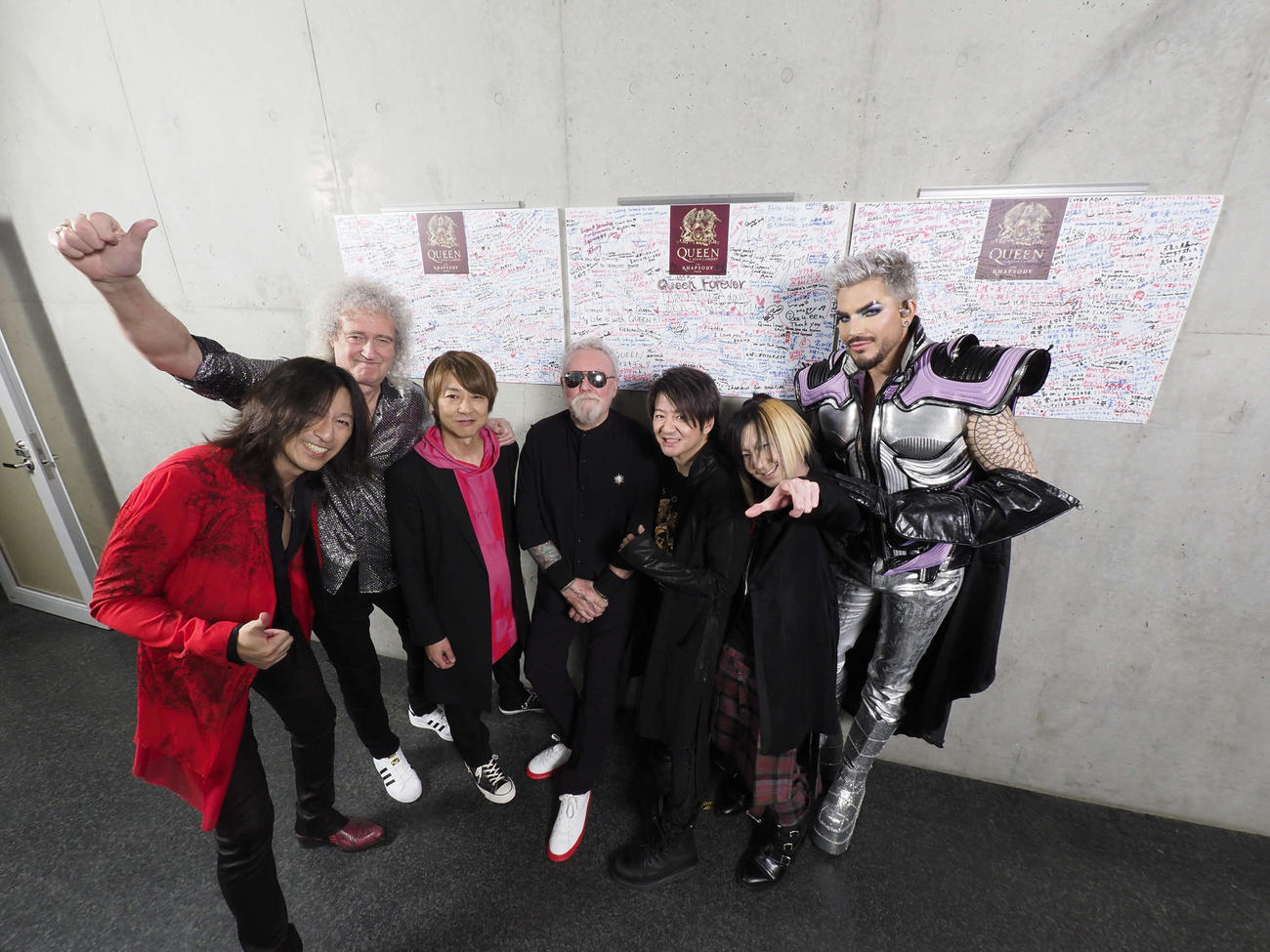 札幌ドームでライブを行ったクイーン＋アダム・ランバートにスペシャルゲストとしてGLAYが参加した（Photo by Hiroyasu Hatakeyama）