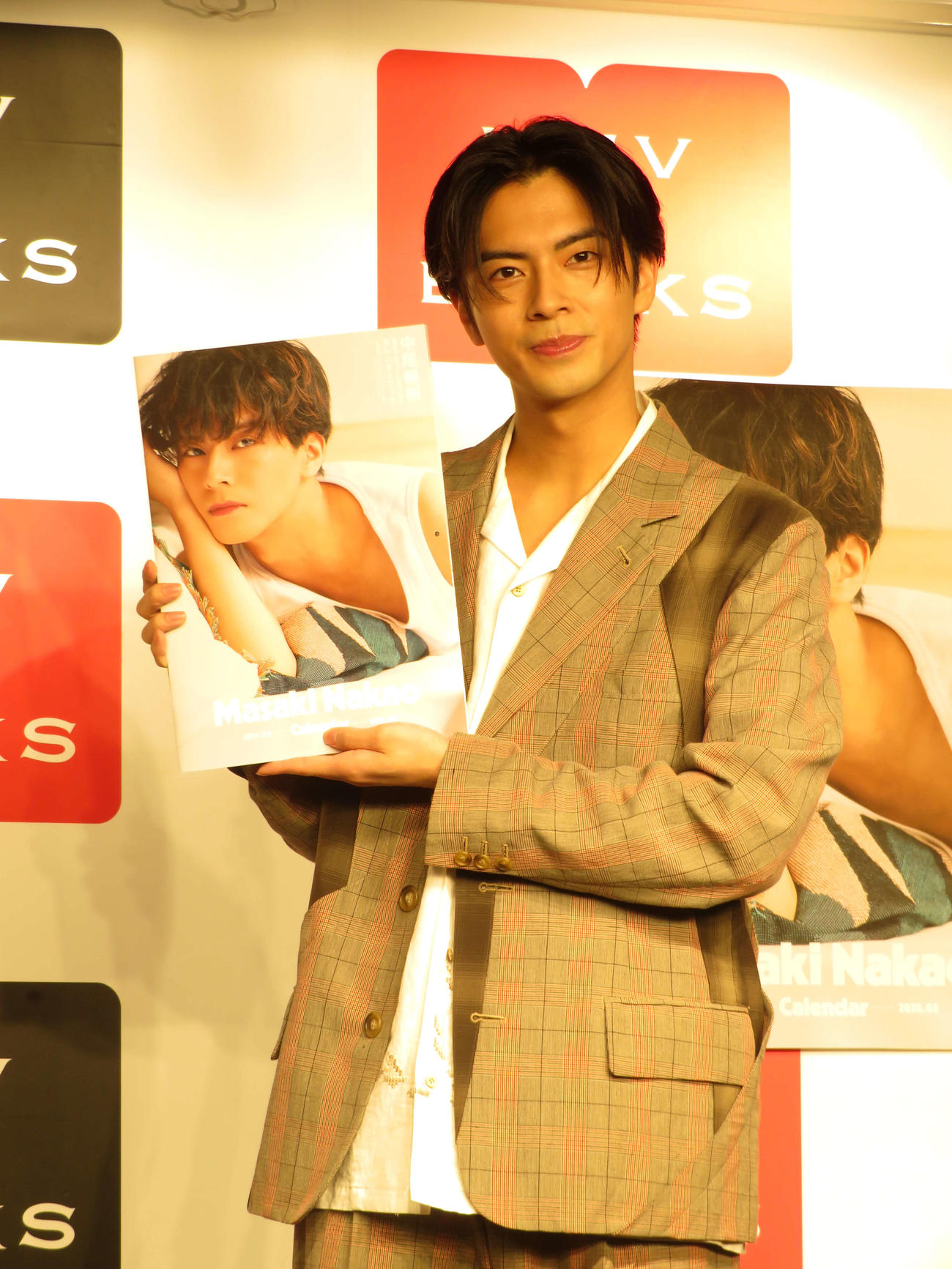 「中尾暢樹2024.04－2025.03　カレンダーブック」を発売した中尾暢樹
