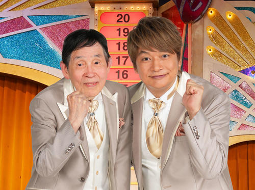 「欽ちゃん&香取慎吾の全日本仮装大賞」の司会を務める萩本欽一(左)と香取慎吾