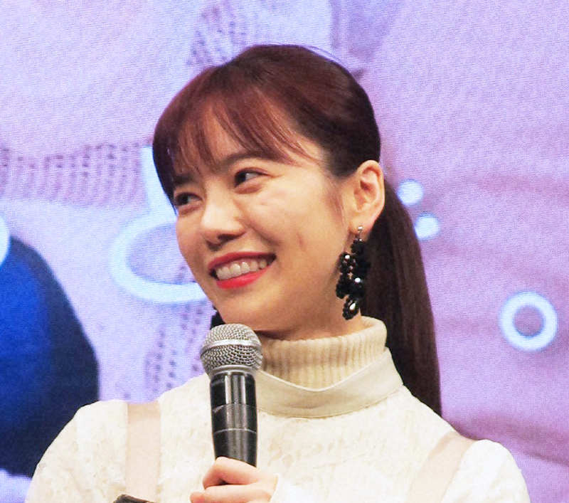 島崎遥香（2023年12月撮影）