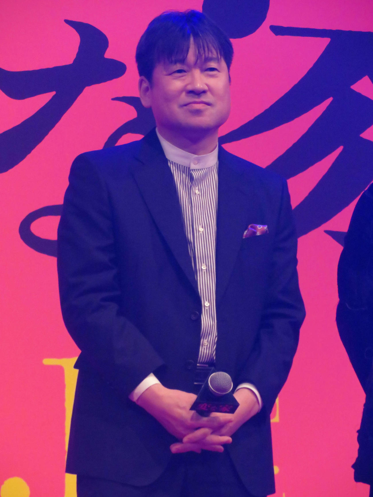 映画「変な家」変な報告会に出席した佐藤二朗