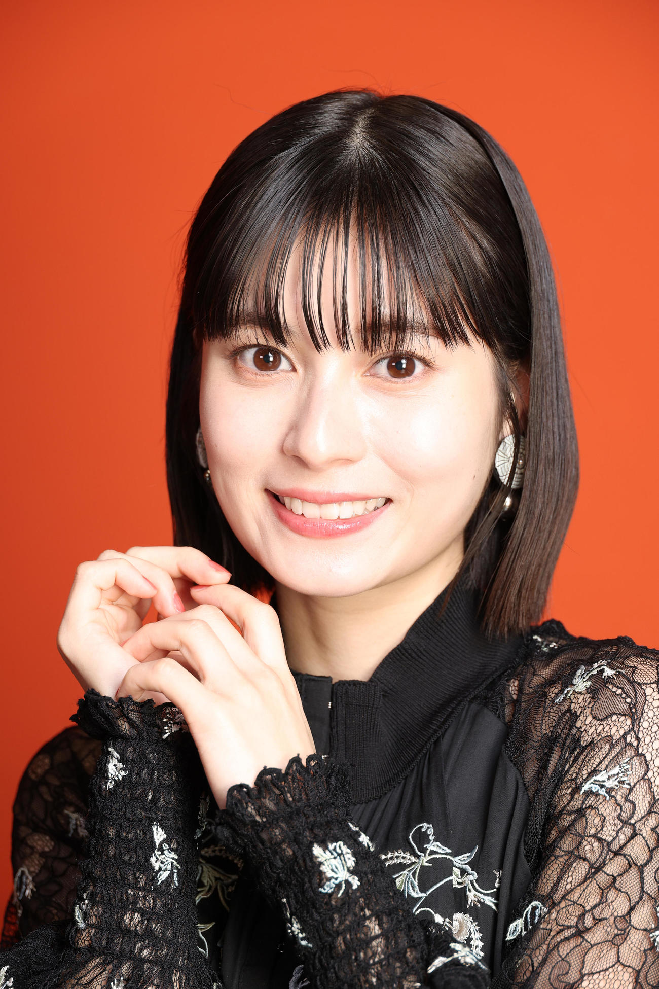 大きな瞳と自然体が魅力の大久保桜子（撮影・中島郁夫）