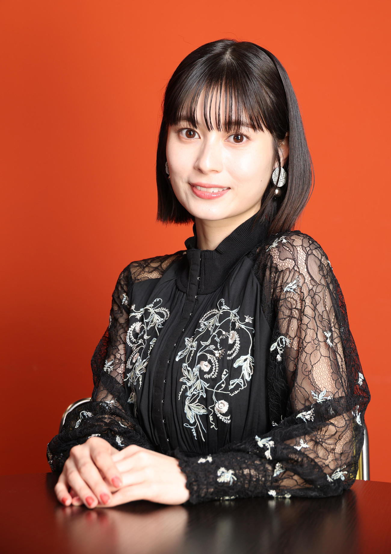 大きな瞳と自然体が魅力の大久保桜子（撮影・中島郁夫）