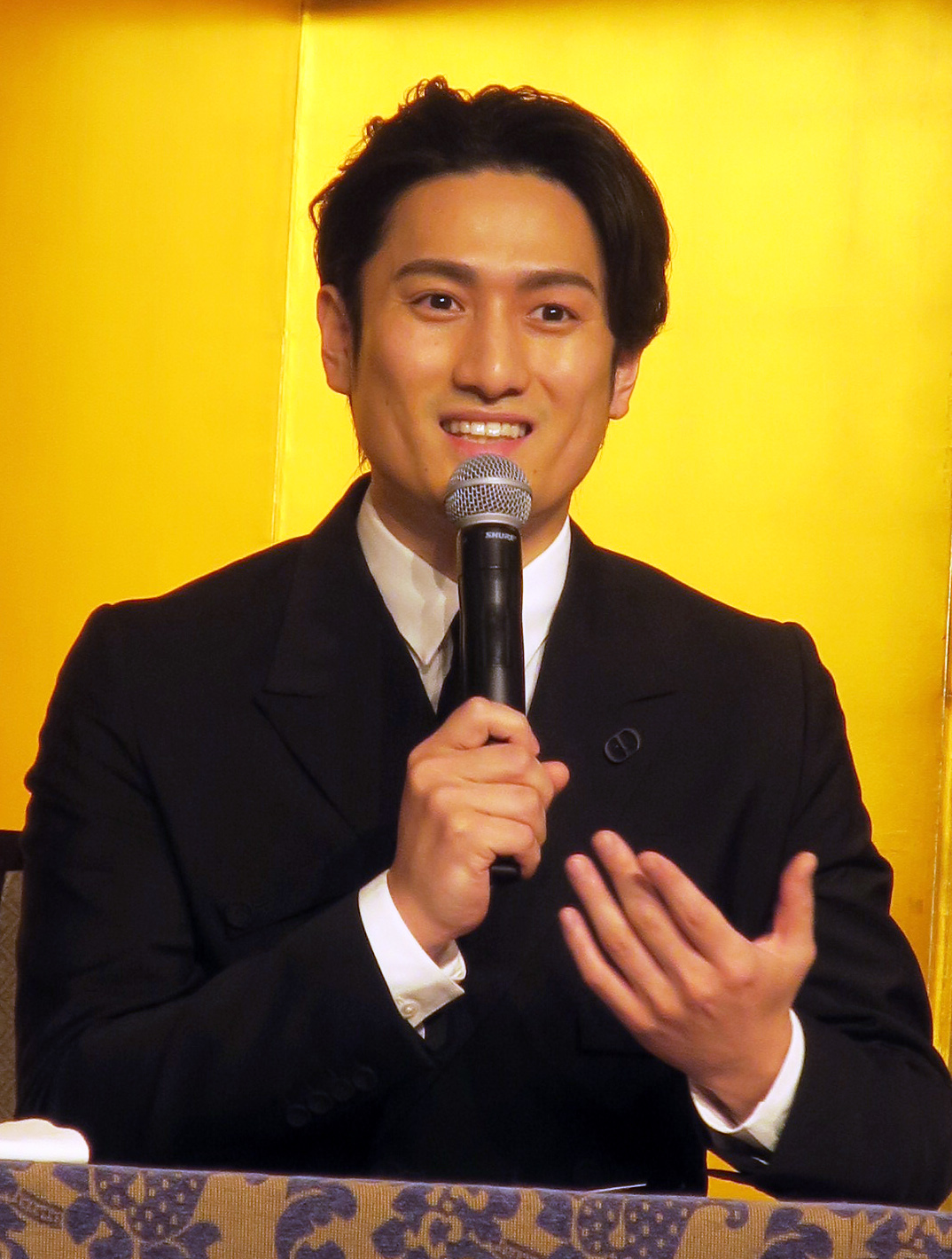 中村隼人