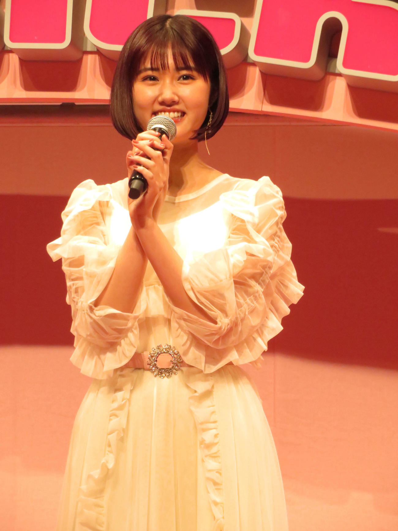 映画「恋わずらいのエリー」バレンタインスペシャルイベントに登場した原菜乃華