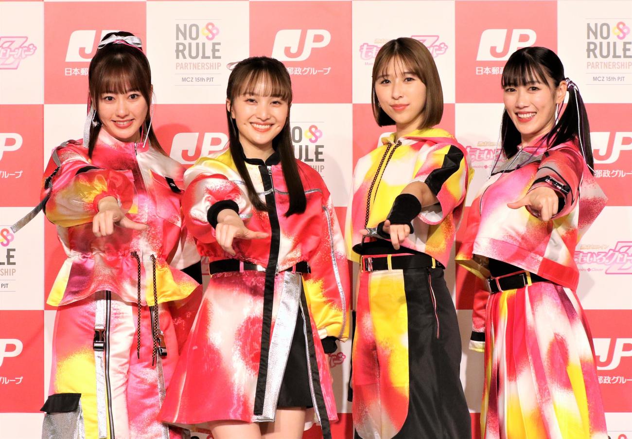 「カラダうごかせ！　ニッポン！」プロジェクト発足記者発表会に登壇したももいろクローバーZの佐々木彩夏、百田夏菜子、玉井詩織、高城れに（撮影・藤塚大輔）