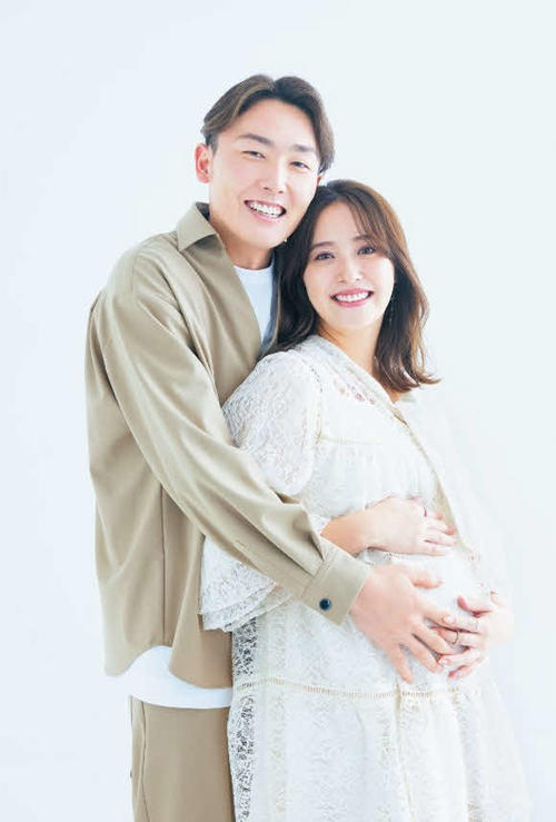 衛藤美彩＆源田壮亮が初の雑誌表紙「息ぴったりだったんじゃないかな