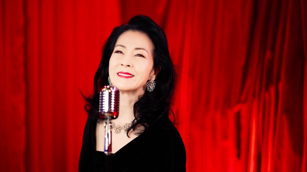 21日に発売する新曲「ほろ酔い満月」のミュージックビデオでダンスに初挑戦する坂本冬美