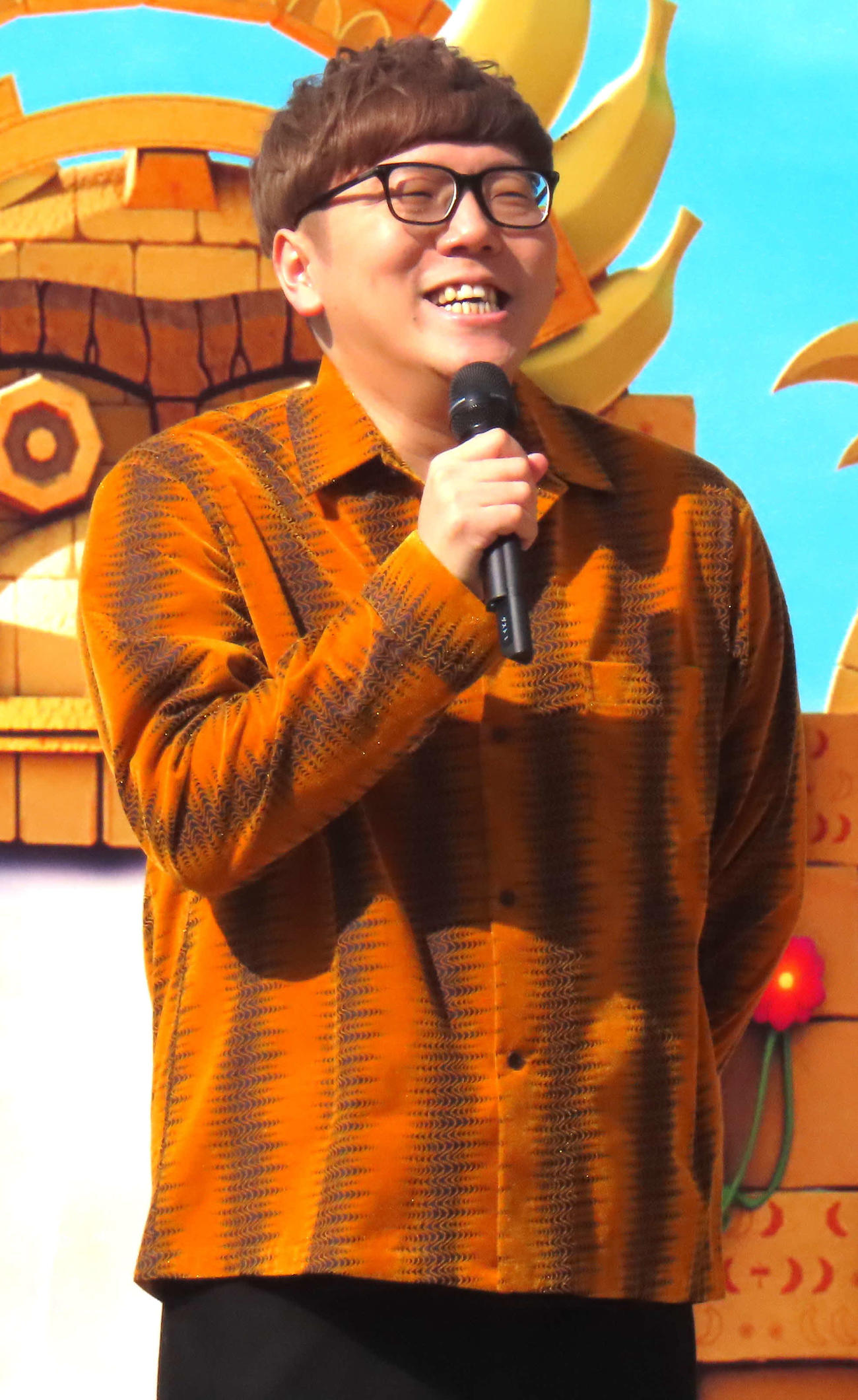 「PLAY WILD！チャレンジ」開幕セレモニーに登壇したHIKAKIN
