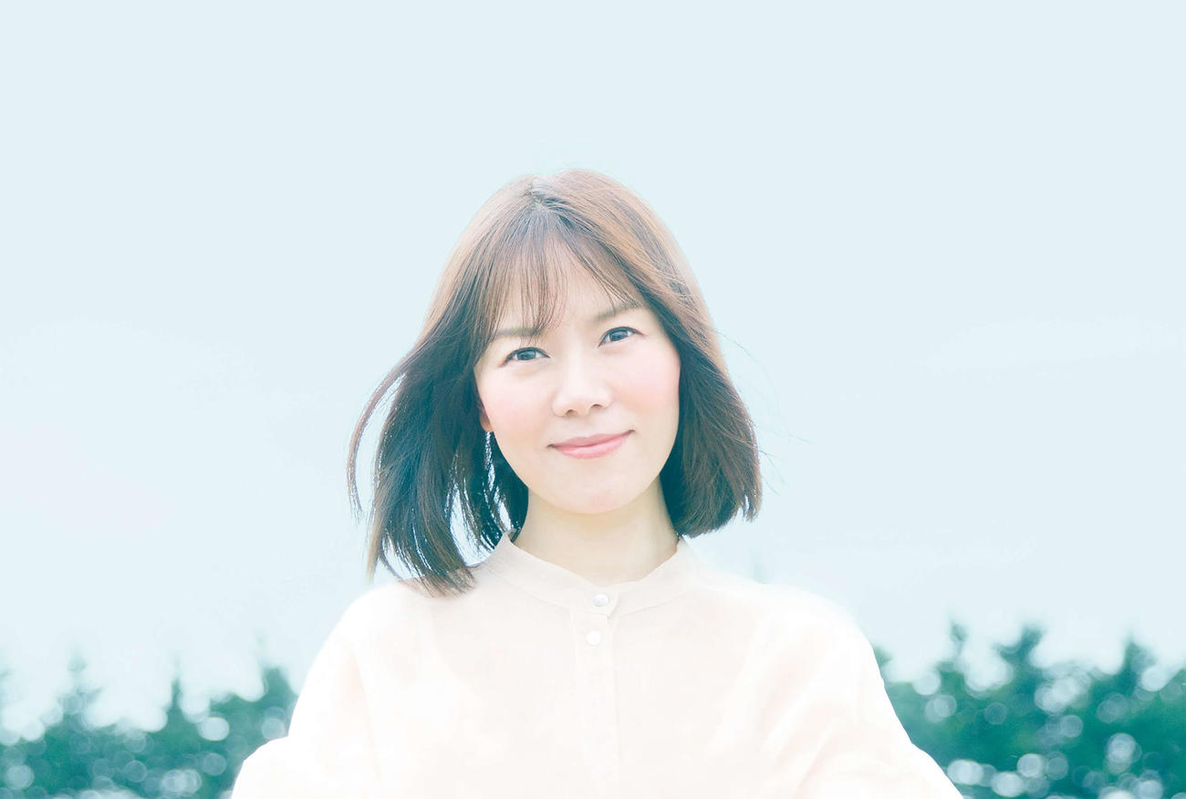 母校・北海道石狩南高の生徒たちと自身の曲「途」をコラボするミュージックビデオを公開した半崎美子