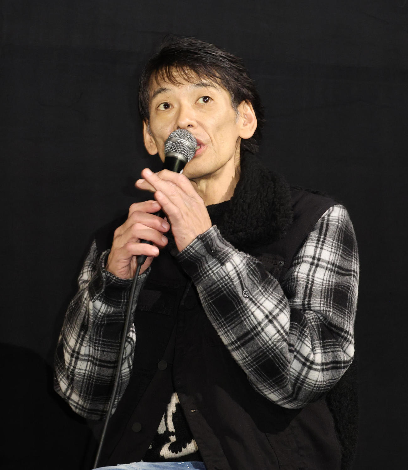 東京国際叶井俊太郎映画祭でトークイベントを行った叶井俊太郎氏（23年12月撮影）