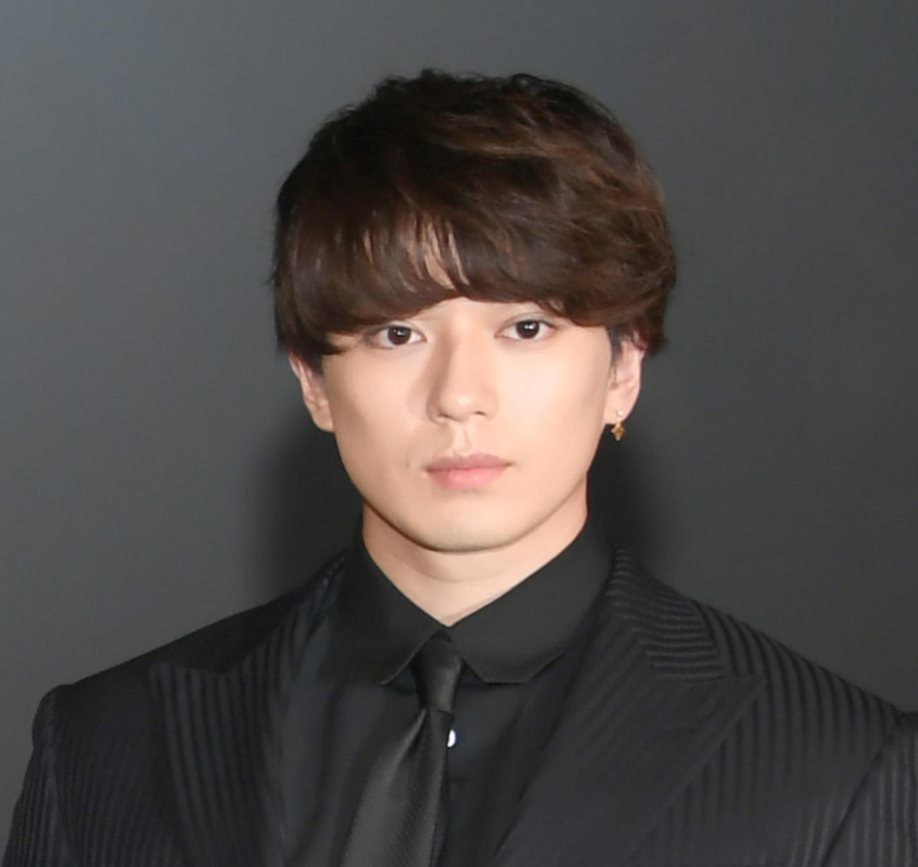 新田真剣佑（2021年4月撮影）
