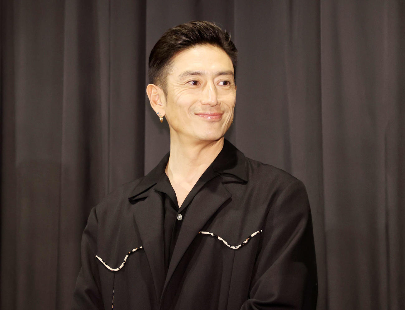 「ペナルティループ」完成披露上映会に登壇した伊勢谷友介（撮影・鈴木正人）