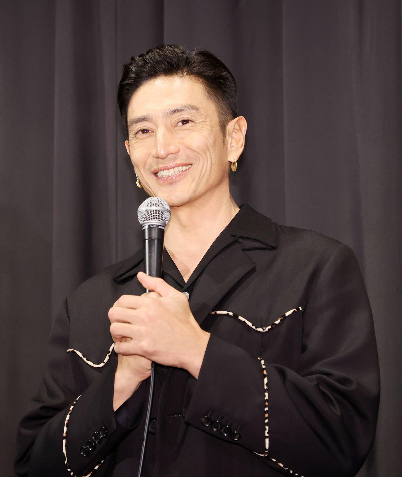 「ペナルティループ」完成披露上映会に登壇した伊勢谷友介（撮影・鈴木正人）