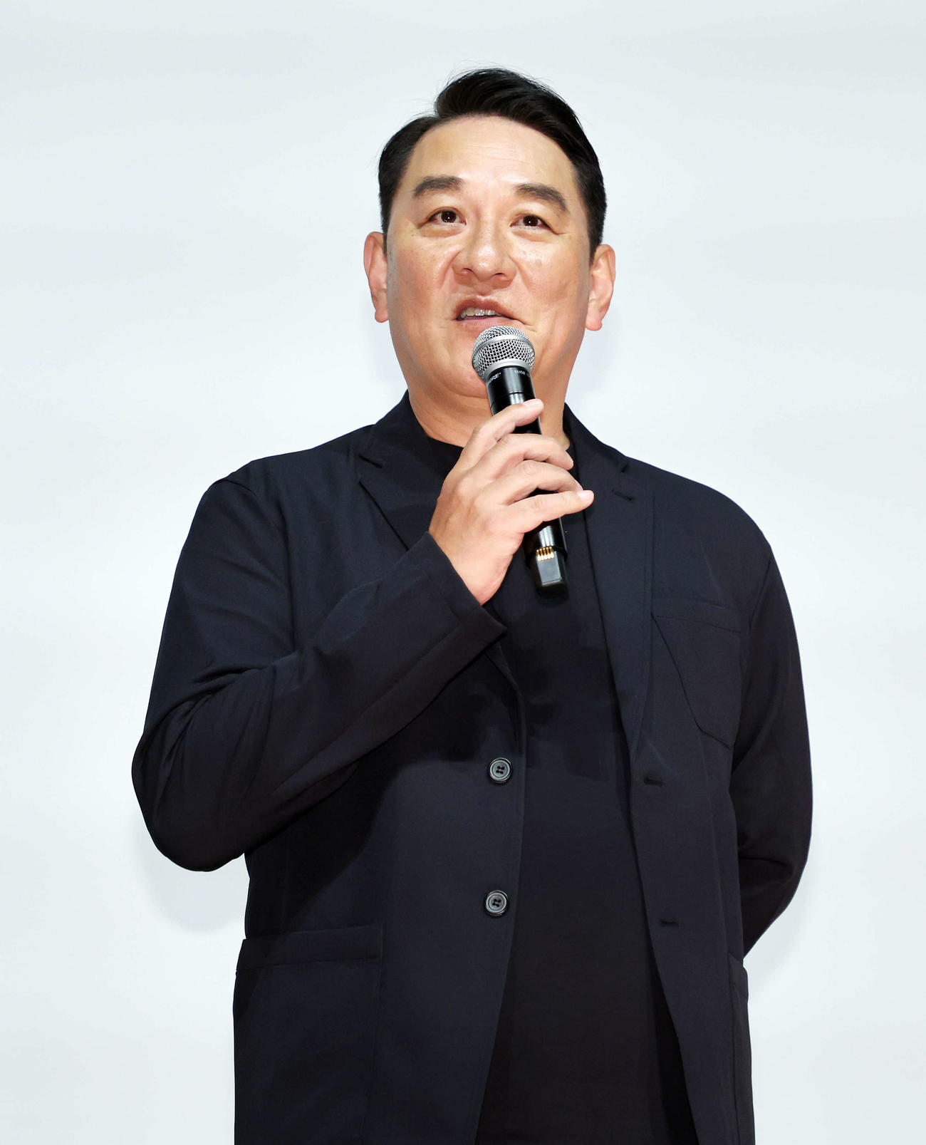 「水平線」完成披露上映会に登壇したピエール瀧（撮影・鈴木正人）