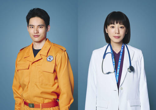 フジテレビ系「ブルーモーメント」に出演する水上恒司、夏帆(C)フジテレビ