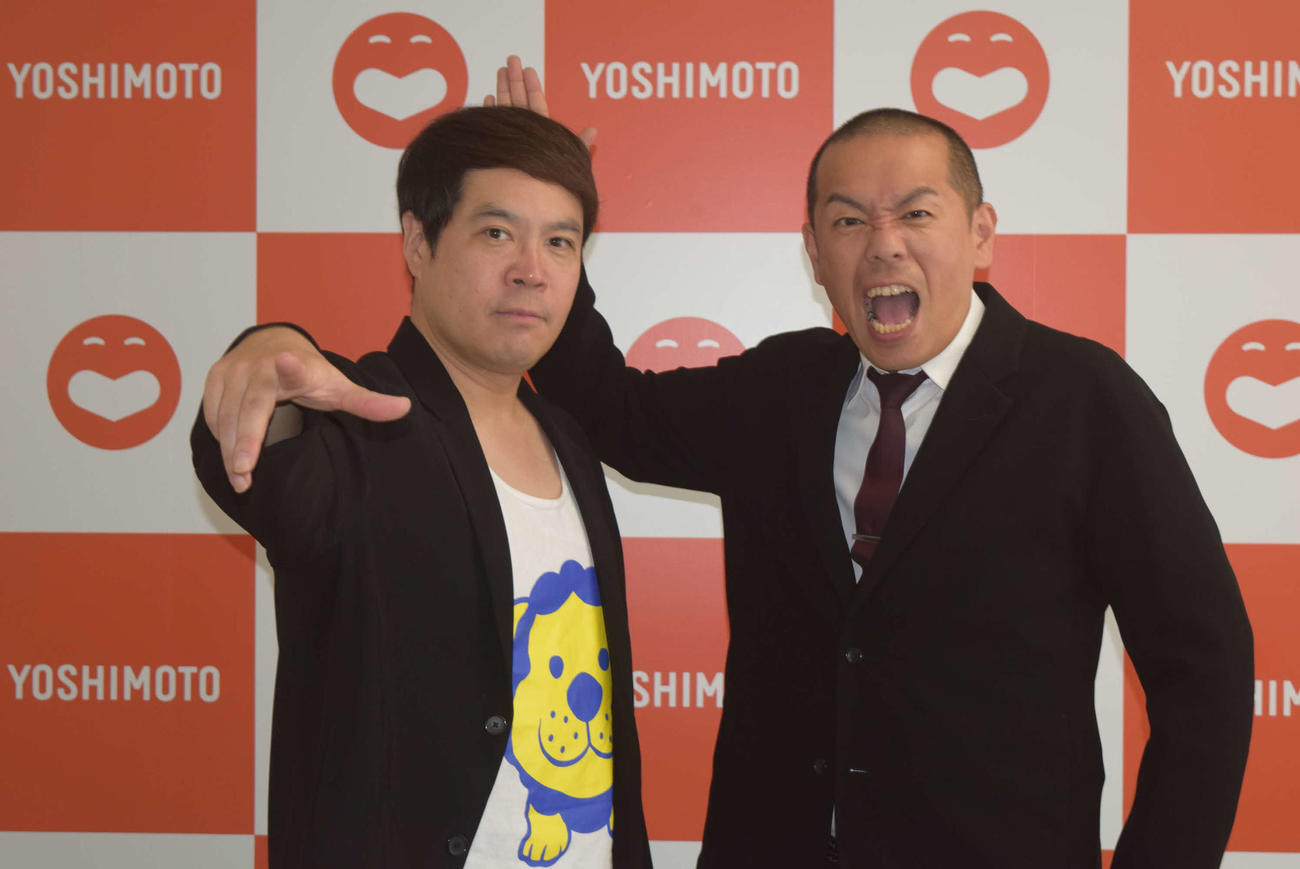 30周年興行への意気込みを語ったタカアンドトシのタカ（左）とトシ（撮影・阪口孝志）