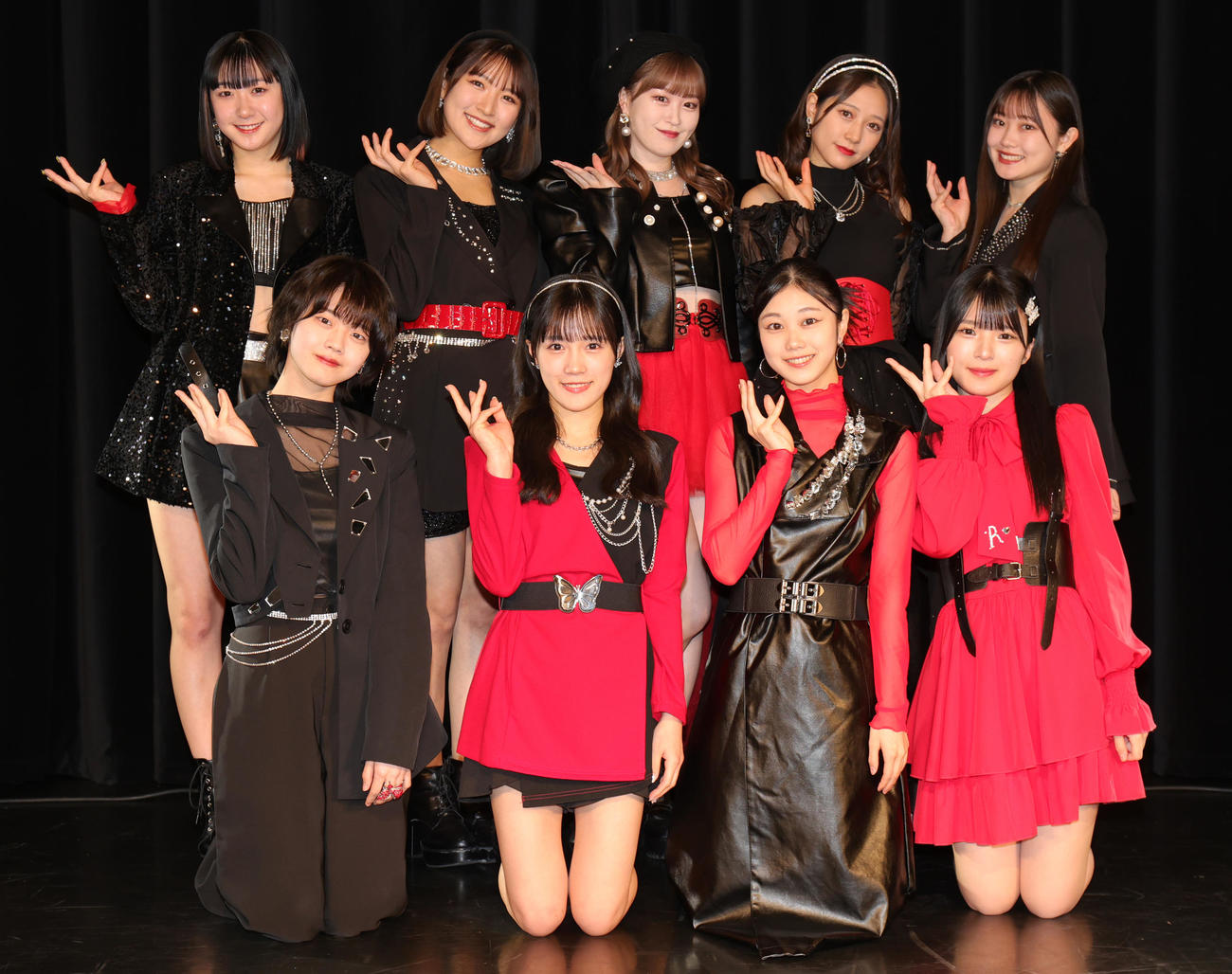 ニューアルバム「3rd－Moment－」をリリースしたつばきファクトリー。前列左から福田真琳、河西結心、八木栞、豫風瑠乃、後列左から秋山眞緒、小野瑞歩、新沼希空、谷本安美、小野田紗栞（撮影・野上伸悟）