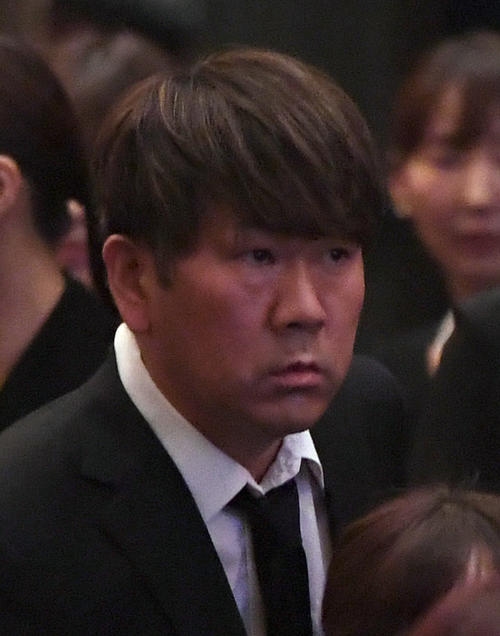 FUJIWARAの藤本敏史(2023年8月撮影)