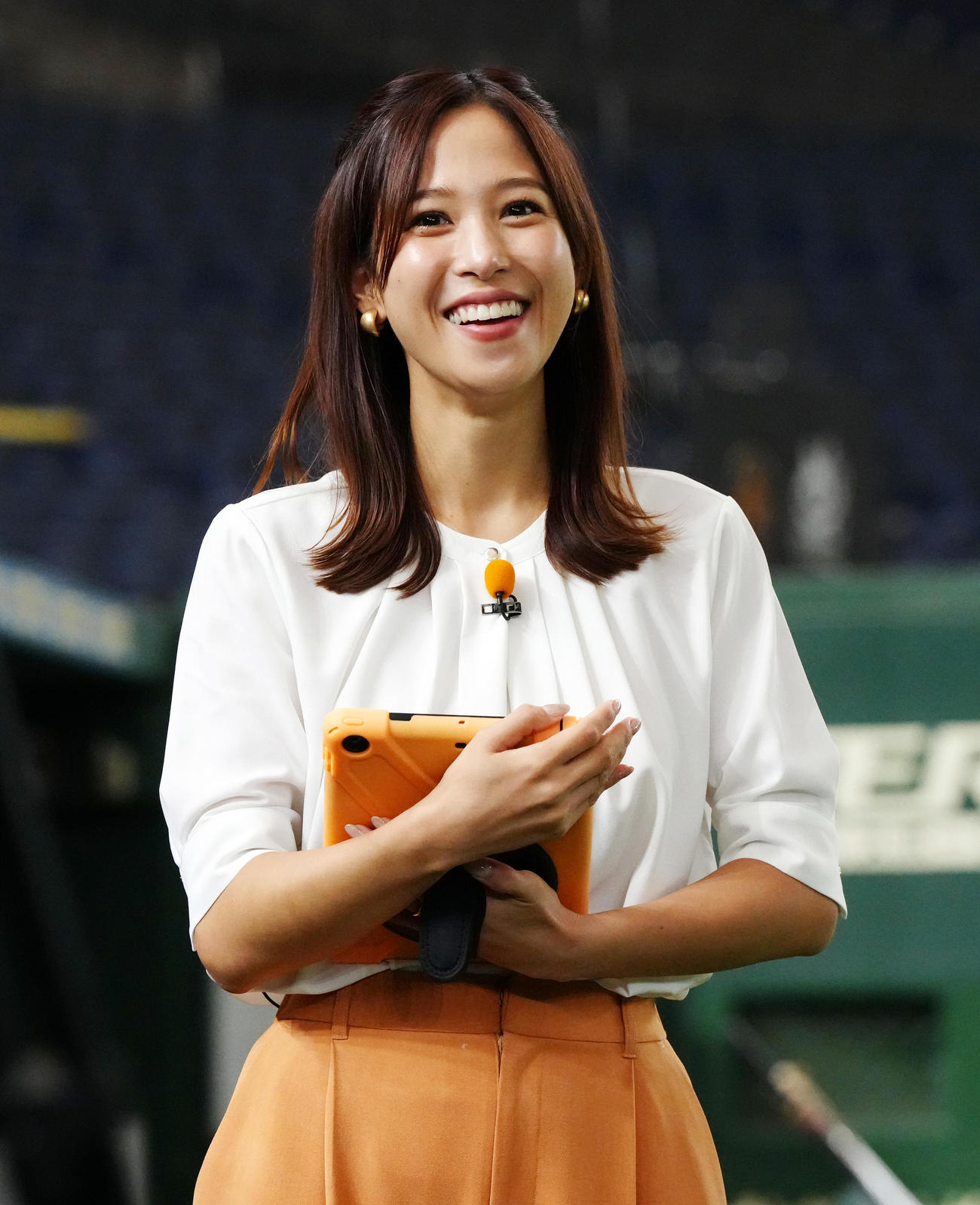 鷲見玲奈（2023年撮影）