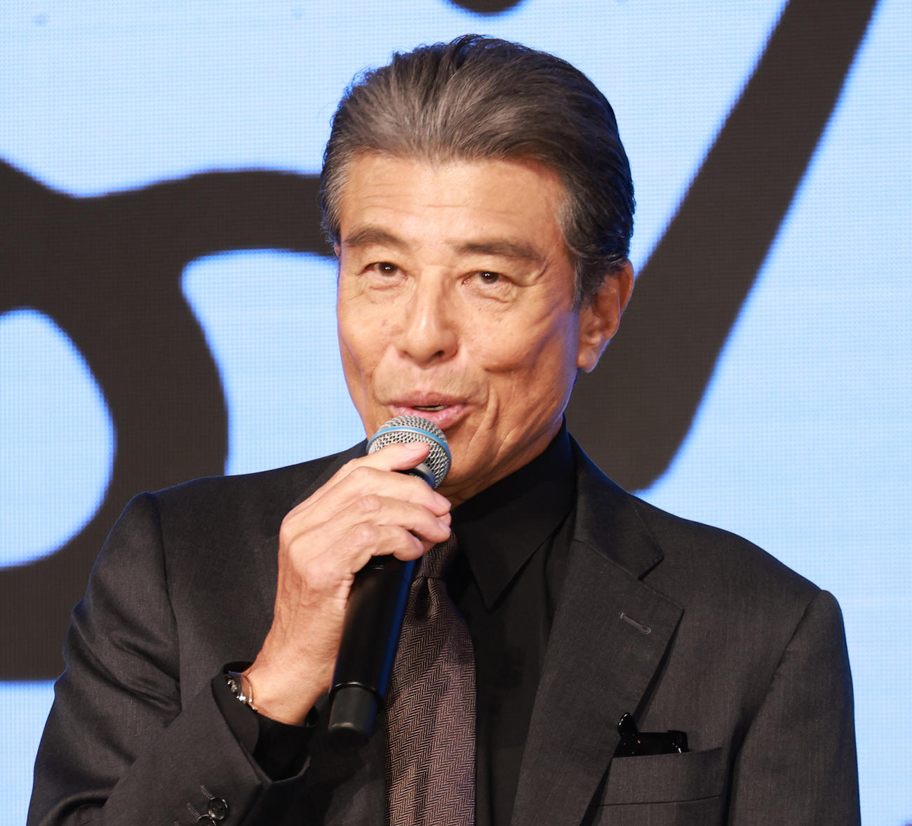 舘ひろし（2023年11月撮影）