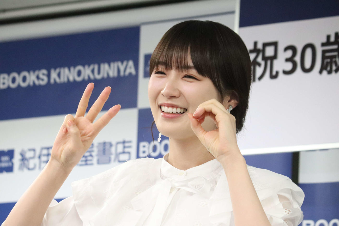 初絵本「がっぴちゃん」発売記念イベントを開催した高山一実（撮影・加藤理沙）