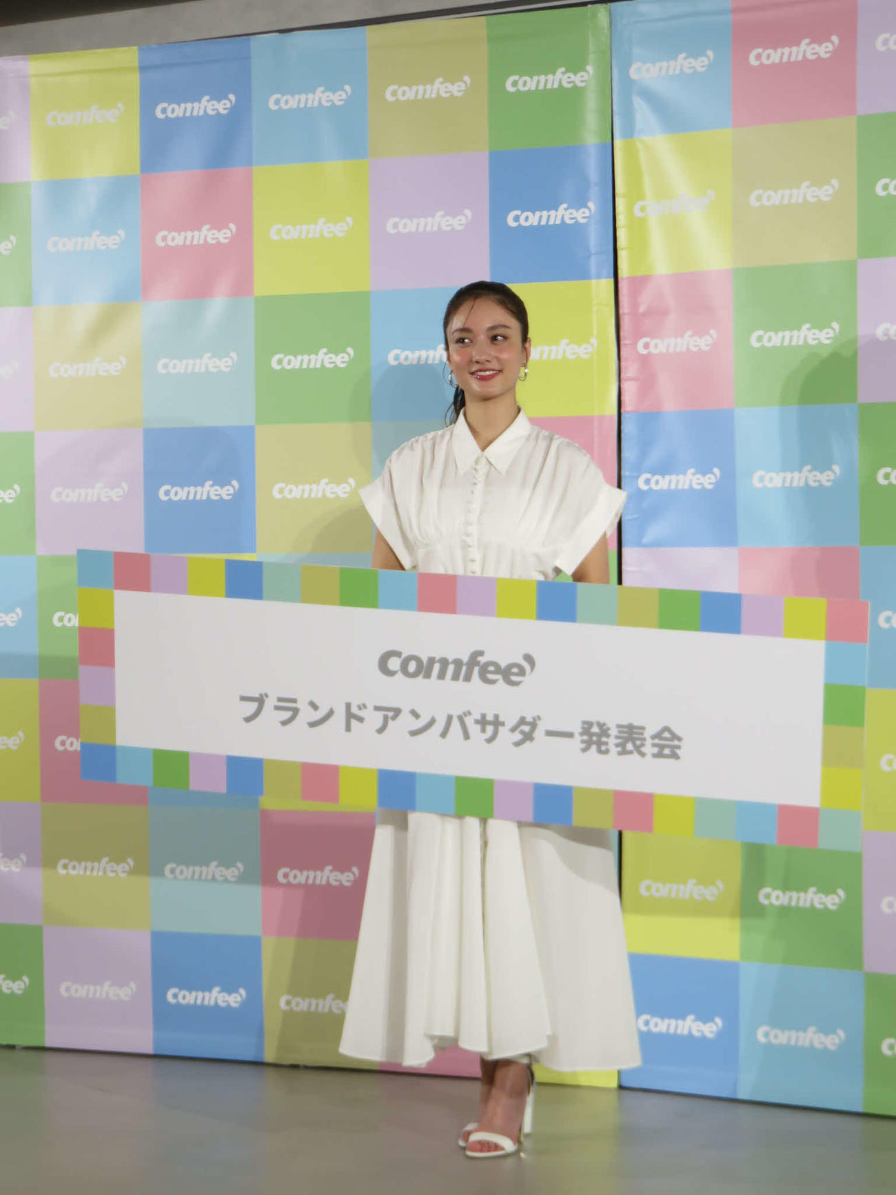 Comfee'のブランドアンバサダーに就任した谷まりあ