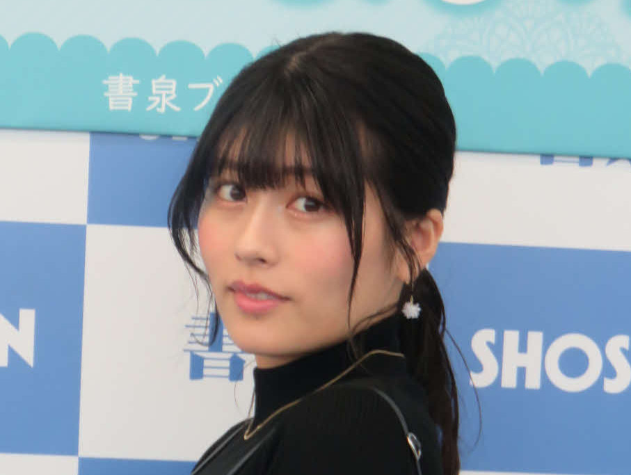 ちとせよしの（2022年12月撮影）