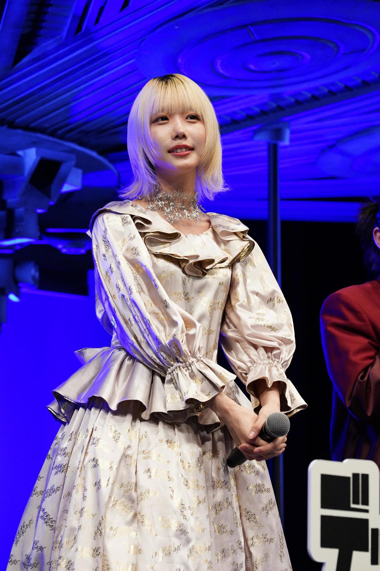 映画「デッドデッドデーモンズデデデデデストラクション」完成披露試写会に臨むあの（撮影・小沢裕）