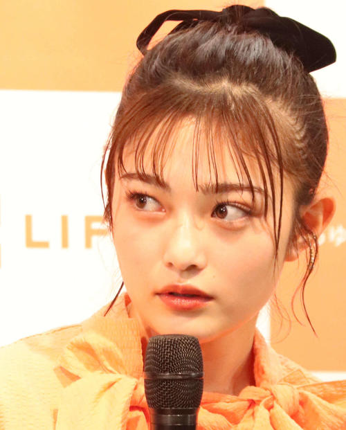 井上咲楽、眉毛サロンの施術公開「井上咲楽ちゃんが出来上がる工程」「痛そうな顔かわいい」の声
