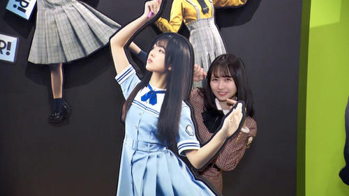 日向坂46グループ初の展覧会「WE R！」開催、約120体のメンバー等身大