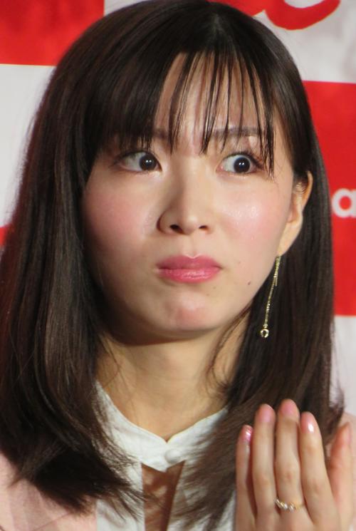 岡崎紗絵　井村屋の新商品ＰＲイベントで「おいしい～」を連発